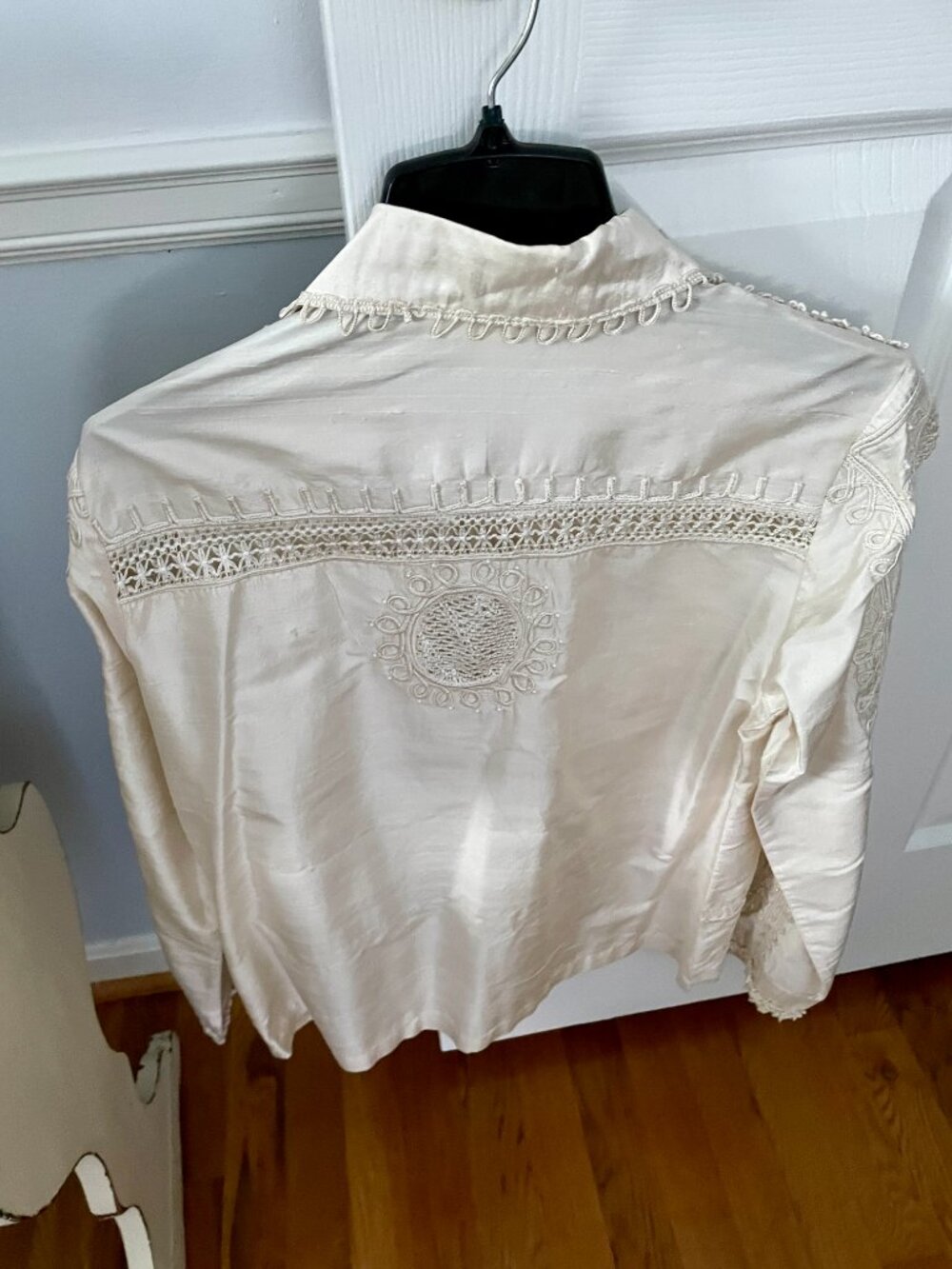 Ivory Silk Jacket - Picture 4 of 8